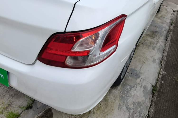 Used Peugeot 301 2014 1.6L Manual Comfort Edition Right Rear Taillight