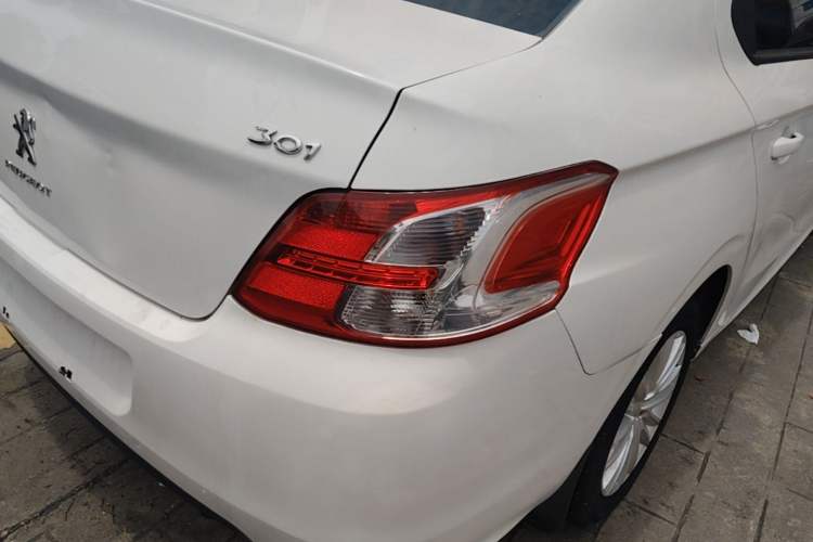 Used Peugeot 301 2014 1.6L Manual Comfort Edition Right Rear Taillight