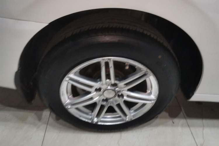 Used Peugeot 301 2014 1.6L Automatic Comfort Edition Right Rear Wheel Hub