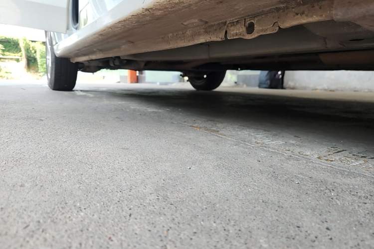 Used Peugeot 301 2014 1.6L Manual Comfort Edition Right Side Sill