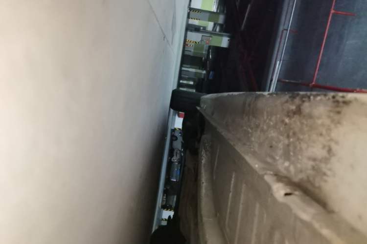 Used Peugeot 301 2014 1.6L Manual Comfort Edition Right Side Sill