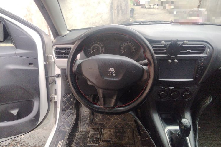 Used Peugeot 301 2014 1.6L Manual Comfort Edition Steering Wheel
