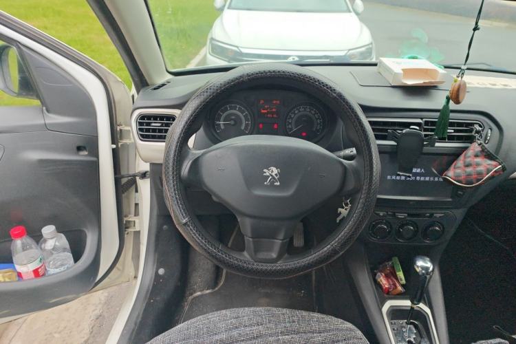 Used Peugeot 301 2014 1.6L Automatic Comfort Edition Steering Wheel