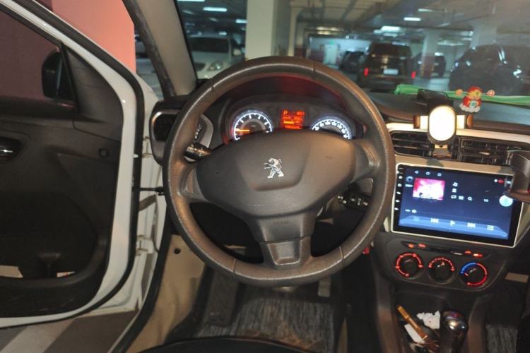 Used Peugeot 301 2014 1.6L Automatic Comfort Edition Steering Wheel