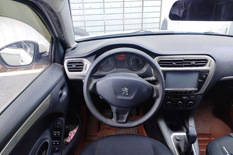 Used Peugeot 301 2014 1.6L Manual Comfort Edition Steering Wheel