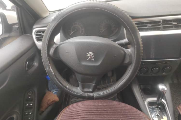 Used Peugeot 301 2014 1.6L Automatic Comfort Edition Steering Wheel