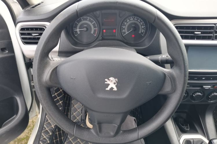 Used Peugeot 301 2014 1.6L Manual Comfort Edition Steering Wheel