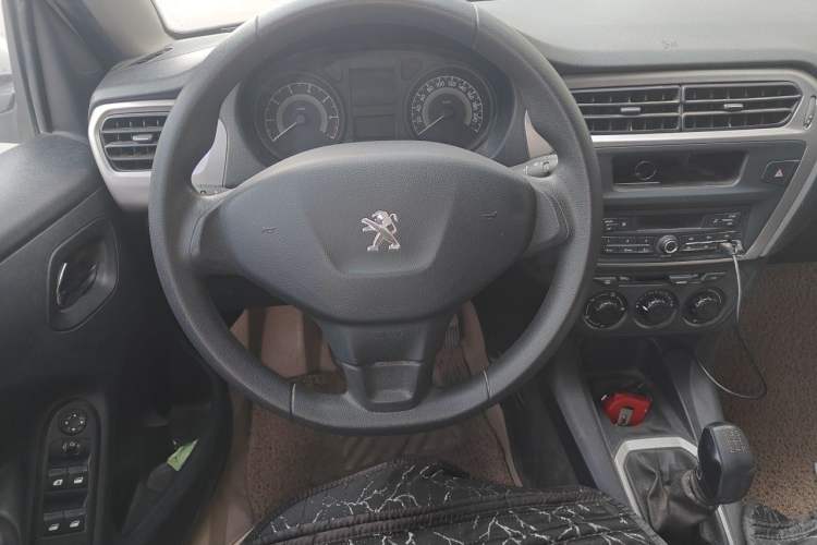 Used Peugeot 301 2014 1.6L Manual Comfort Edition Steering Wheel