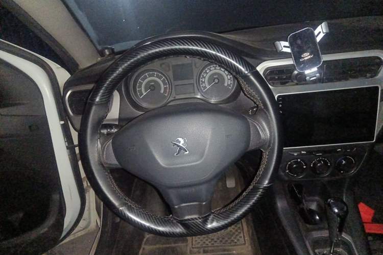 Used Peugeot 301 2014 1.6L Automatic Comfort Edition Steering Wheel