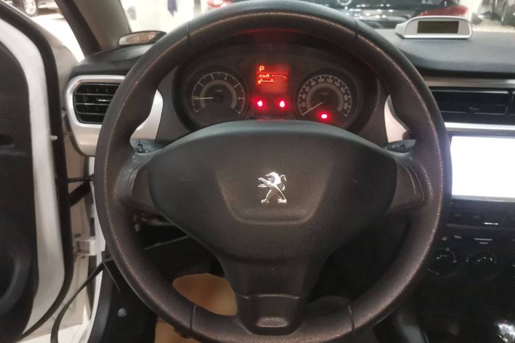 Used Peugeot 301 2014 1.6L Automatic Comfort Edition Steering Wheel