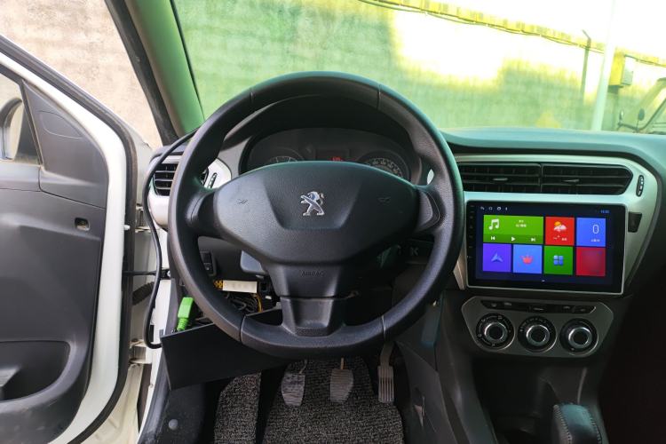Used Peugeot 301 2014 1.6L Manual Comfort Edition Steering Wheel