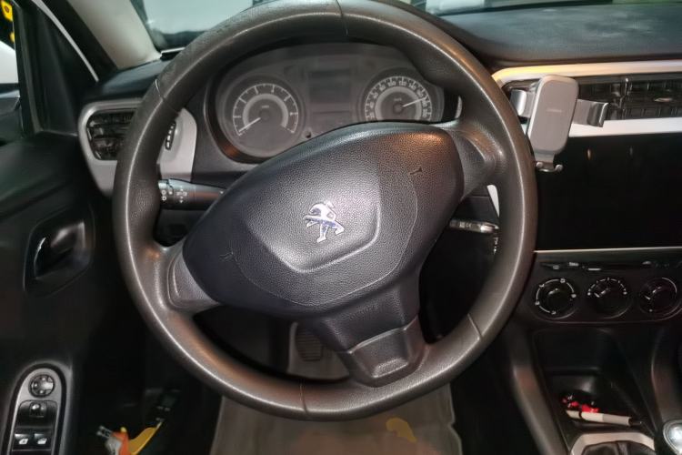Used Peugeot 301 2014 1.6L Manual Comfort Edition Steering Wheel