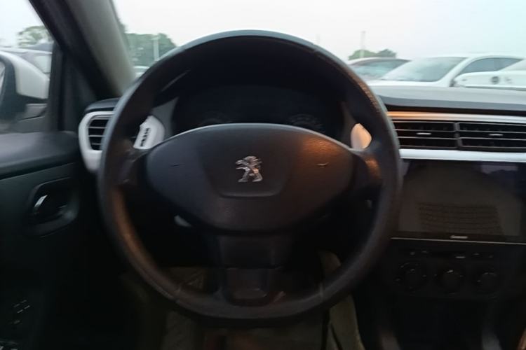 Used Peugeot 301 2014 1.6L Manual Comfort Edition Steering Wheel