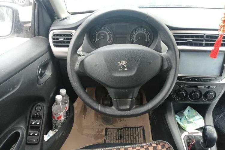 Used Peugeot 301 2014 1.6L Manual Comfort Edition Steering Wheel