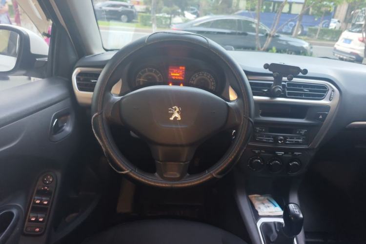 Used Peugeot 301 2014 1.6L Manual Comfort Edition Steering Wheel