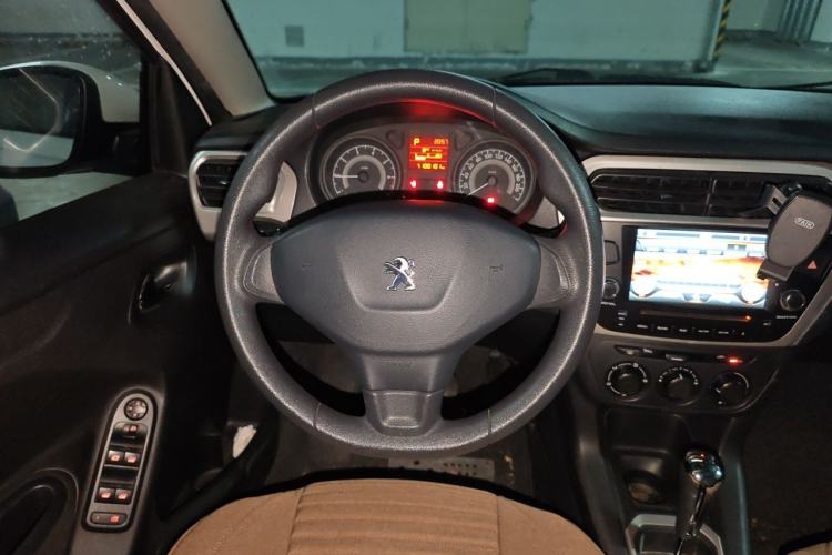 Used Peugeot 301 2014 1.6L Automatic Comfort Edition Steering Wheel
