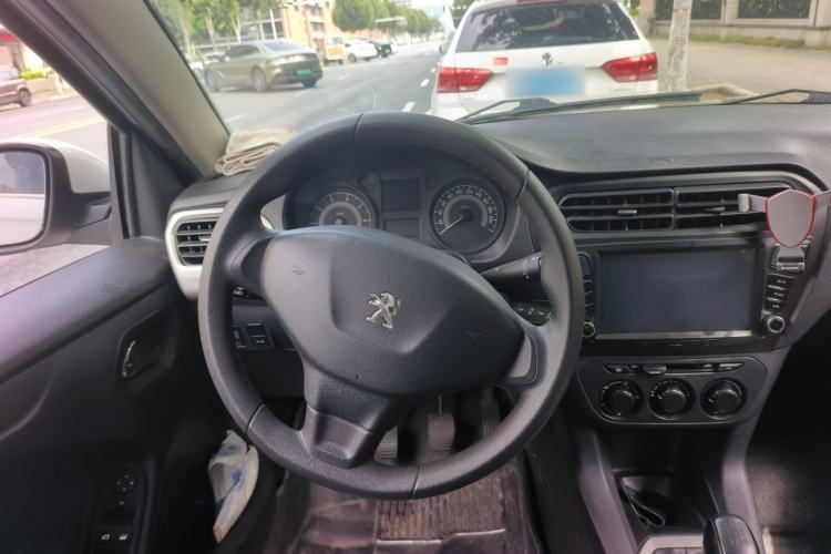 Used Peugeot 301 2014 1.6L Manual Comfort Edition Steering Wheel