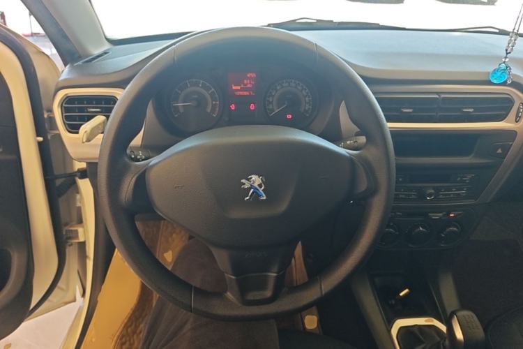 Used Peugeot 301 2014 1.6L Manual Comfort Edition Steering Wheel