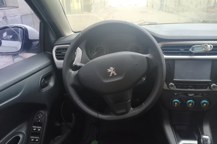 Used Peugeot 301 2014 1.6L Manual Comfort Edition Steering Wheel