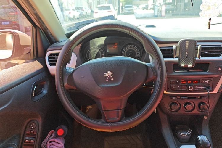 Used Peugeot 301 2014 1.6L Manual Comfort Edition Steering Wheel