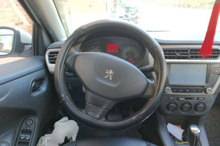 Used Peugeot 301 2014 1.6L Automatic Comfort Edition Steering Wheel