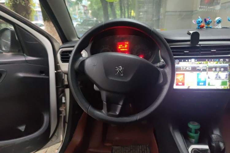 Used Peugeot 301 2014 1.6L Manual Comfort Edition Steering Wheel