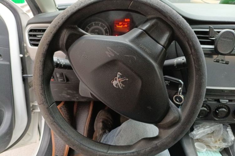 Used Peugeot 301 2014 1.6L Manual Comfort Edition Steering Wheel