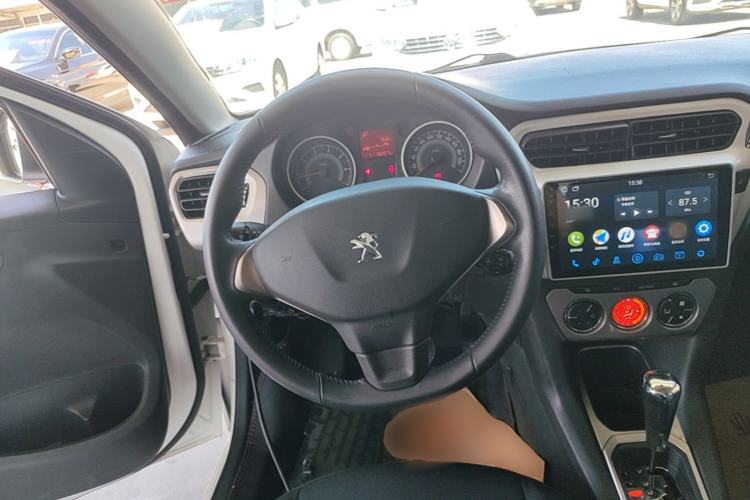 Used Peugeot 301 2014 1.6L Automatic Luxury Edition Steering Wheel
