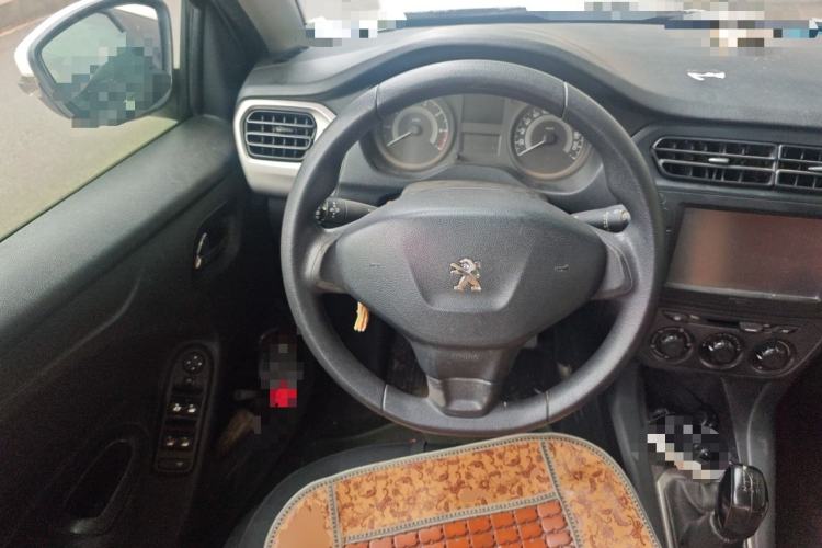 Used Peugeot 301 2014 1.6L Manual Comfort Edition Steering Wheel
