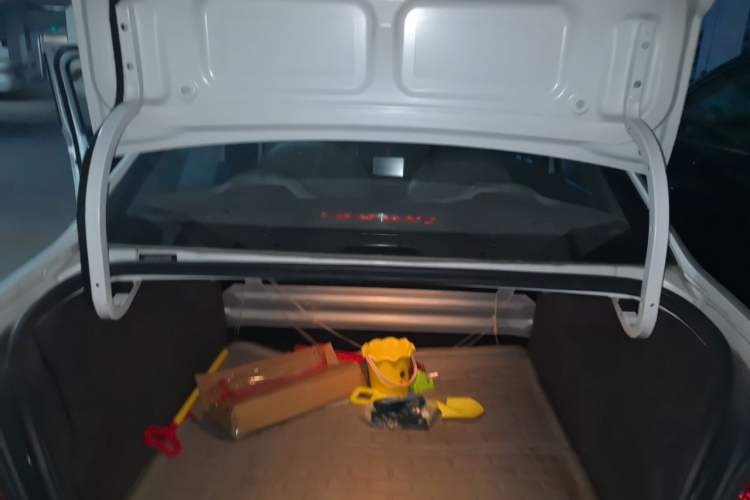 Used Peugeot 301 2014 1.6L Automatic Comfort Edition Trunk