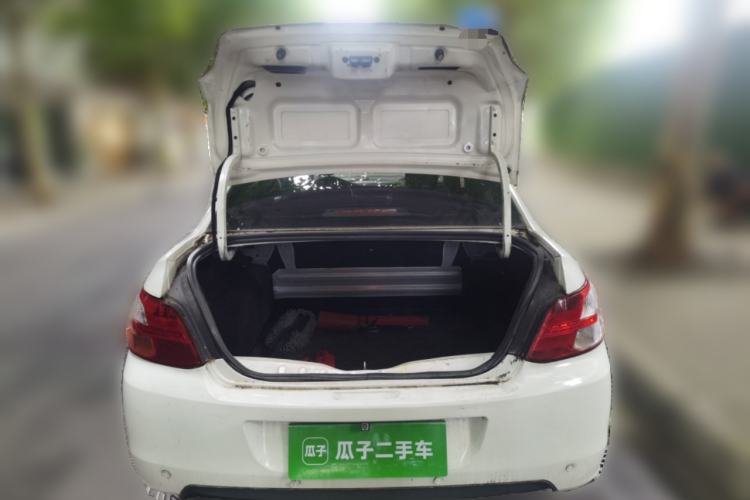 Used Peugeot 301 2014 1.6L Manual Comfort Edition Trunk