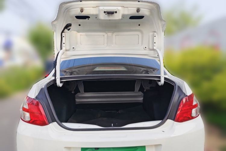 Used Peugeot 301 2014 1.6L Manual Comfort Edition Trunk