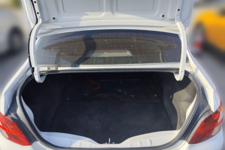Used Peugeot 301 2014 1.6L Manual Comfort Edition Trunk