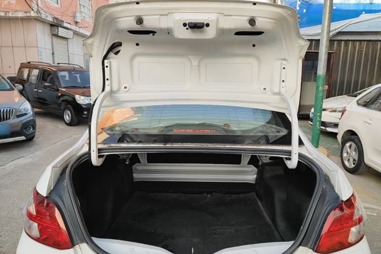 Used Peugeot 301 2014 1.6L Manual Comfort Edition Trunk