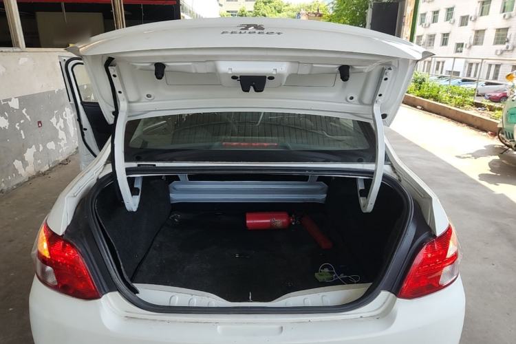 Used Peugeot 301 2014 1.6L Manual Comfort Edition Trunk