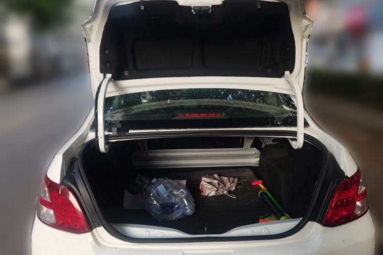 Used Peugeot 301 2014 1.6L Manual Comfort Edition Trunk