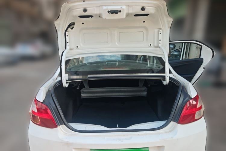 Used Peugeot 301 2014 1.6L Automatic Comfort Edition Trunk