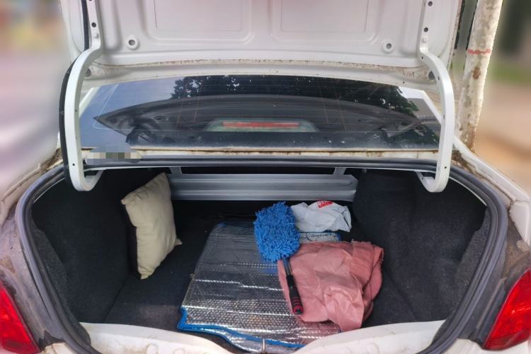 Used Peugeot 301 2014 1.6L Manual Comfort Edition Trunk