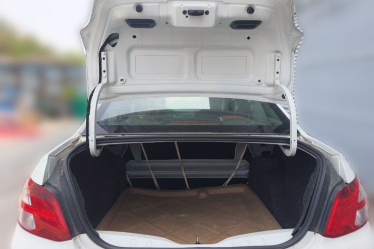Used Peugeot 301 2014 1.6L Manual Comfort Edition Trunk