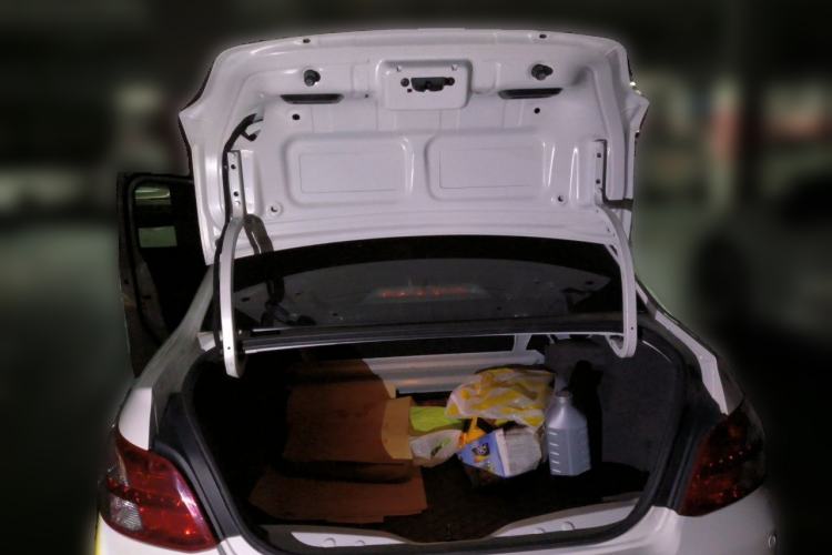 Used Peugeot 301 2014 1.6L Manual Comfort Edition Trunk