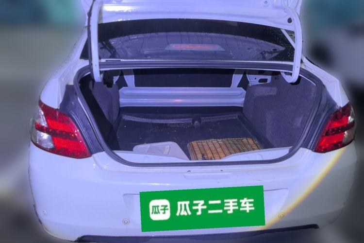 Used Peugeot 301 2014 1.6L Automatic Comfort Edition Trunk