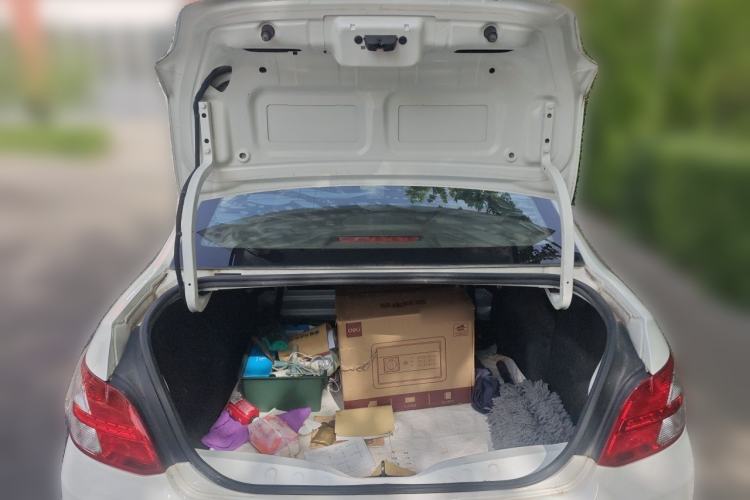 Used Peugeot 301 2014 1.6L Manual Comfort Edition Trunk