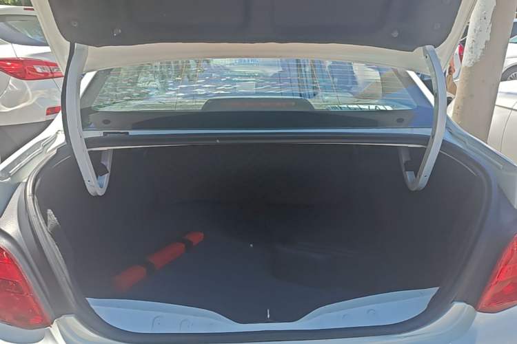 Used Peugeot 301 2014 1.6L Automatic Comfort Edition Trunk