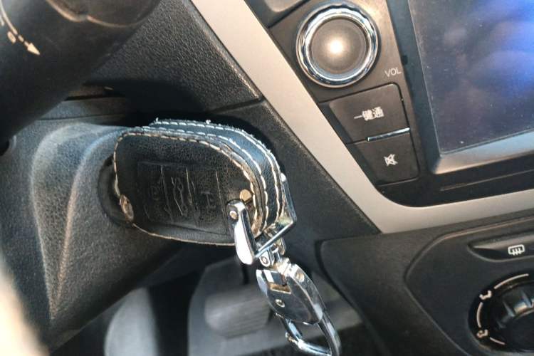 Used Peugeot 301 2014 1.6L Automatic Comfort Edition Vehicle Key