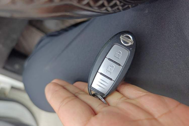 Used Peugeot 301 2014 1.6L Manual Comfort Edition Vehicle Key