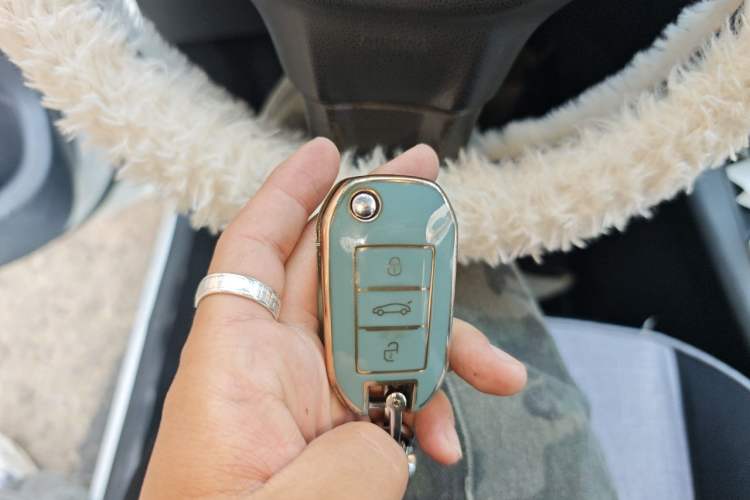 Used Peugeot 301 2014 1.6L Automatic Comfort Edition Vehicle Key