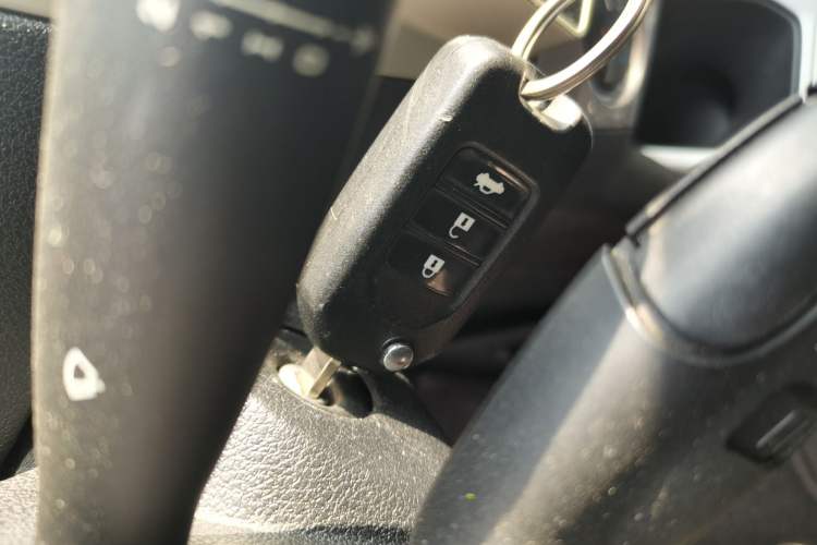 Used Peugeot 301 2014 1.6L Automatic Luxury Edition Vehicle Key