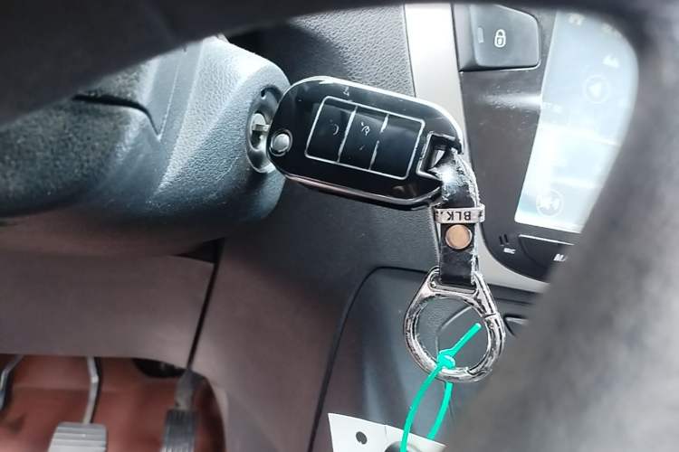 Used Peugeot 301 2014 1.6L Manual Comfort Edition Vehicle Key