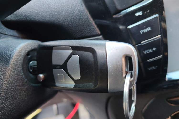 Used Peugeot 301 2014 1.6L Automatic Comfort Edition Vehicle Key