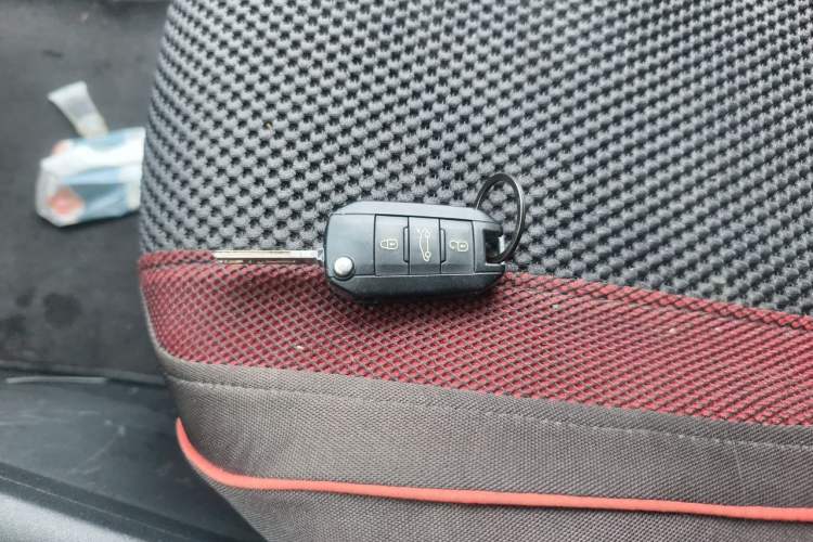 Used Peugeot 301 2014 1.6L Automatic Comfort Edition Vehicle Key